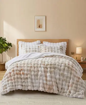 Faux Fur Reversible Comforter, Queen Authentic