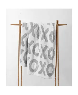 Xoxo Throw, 52" x 75" Budget