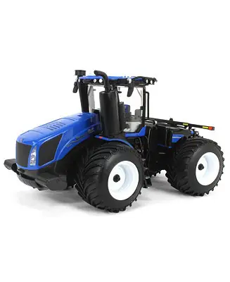 1/32 New Holland T9.700 Tractor with LSW Tires Prestige Collection Clearance